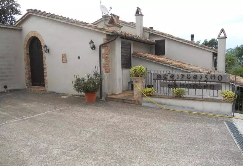 ホテル La Fattoria Di Mamma Ro
