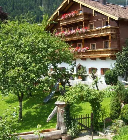 ホテル Pension Schmiderer   Vorderkasbichlhof