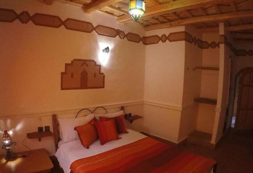 Pension (Hôtel basse catégorie) Auberge Des Peupliers Café Restaurant