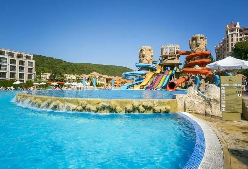 リゾートホテル Atrium Beach Hotel   All Inclusive