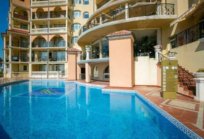 リゾートホテル Atrium Beach Hotel   All Inclusive