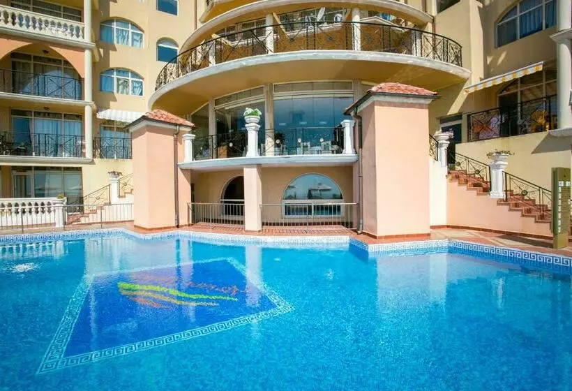 リゾートホテル Atrium Beach Hotel   All Inclusive