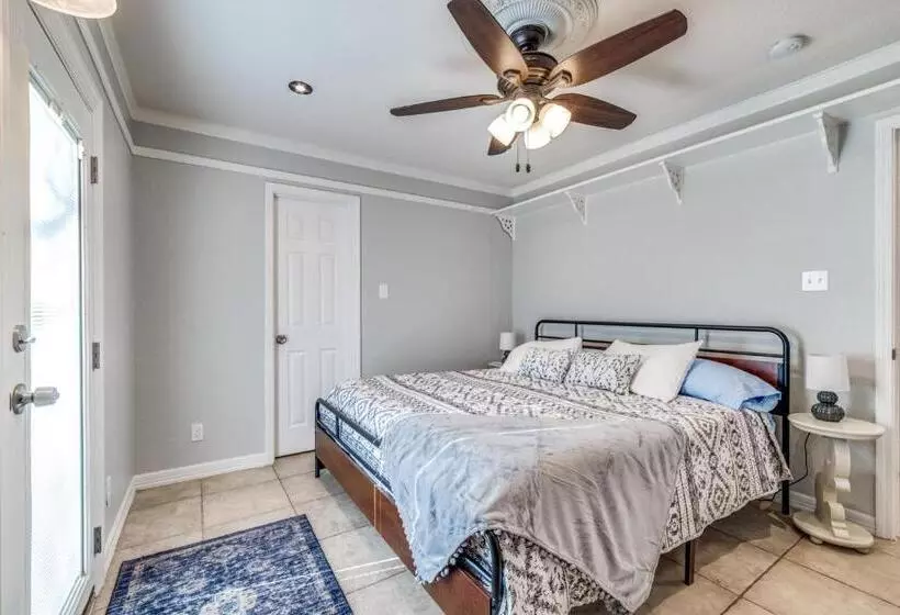 5 Bdrm Home On 2 Acres Mins To Wineries Private Heated Pool And Hot Tub