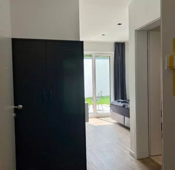 Auslese 54  Direkt Am Moselufer  Gästezimmer & Ferienwohnung