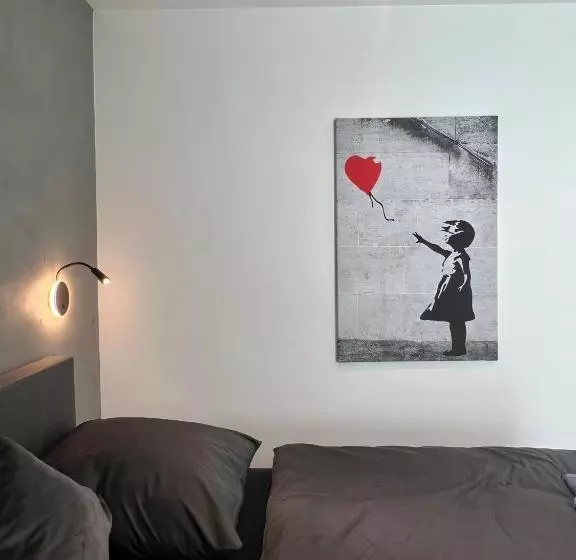 Auslese 54  Direkt Am Moselufer  Gästezimmer & Ferienwohnung