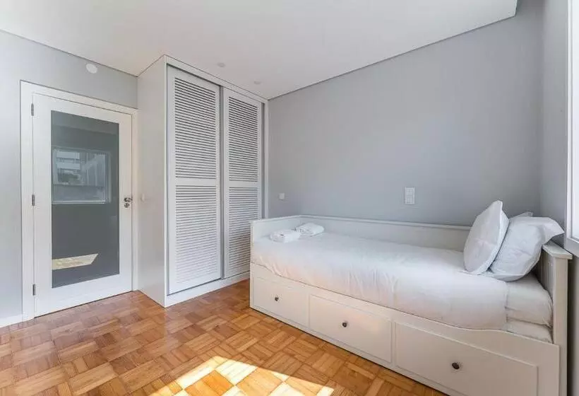 Guestready   Urban Retreat In Gaia