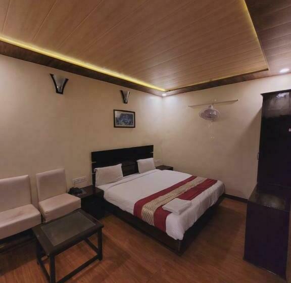 ホテル Goroomgo Hidden Chalet Mall Road Nainital Near Naini Lake