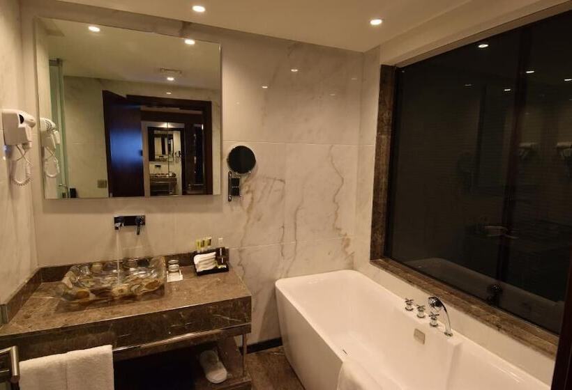 Paradise Elite Hotel Tahlia