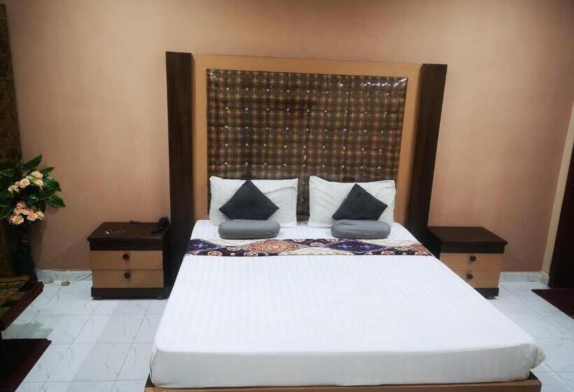 هتل Taj Palace Multan