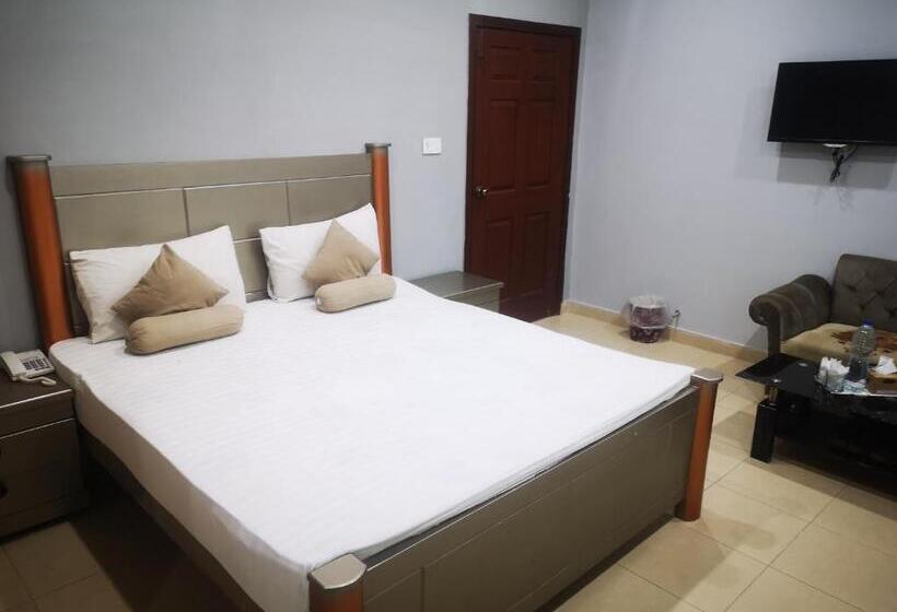 هتل Taj Palace Multan