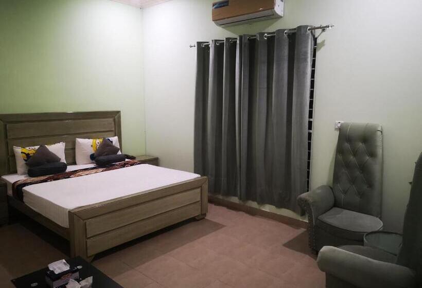 هتل Taj Palace Multan