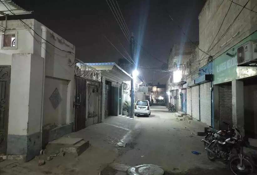 هتل Taj Palace Multan