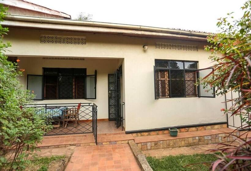 Immaculate 2 Bedroom Cottage In Kampala