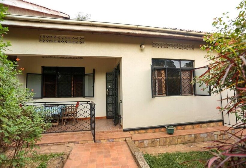 Immaculate 2 Bedroom Cottage In Kampala