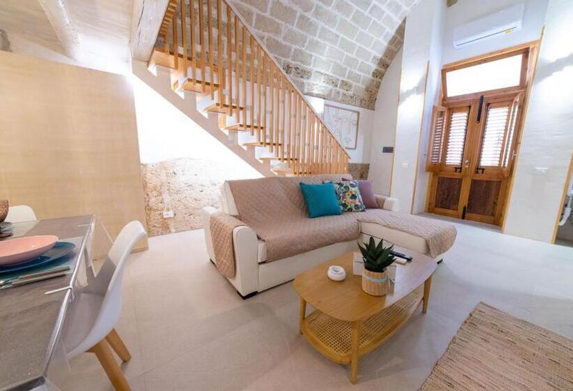 La Grotta Di Favignana