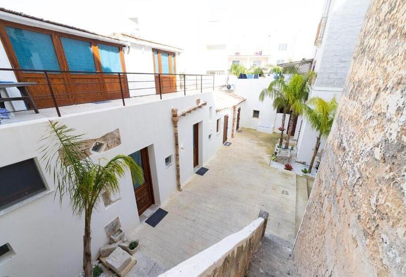 La Grotta Di Favignana