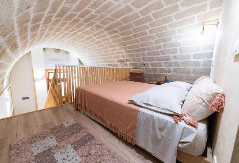 La Grotta Di Favignana