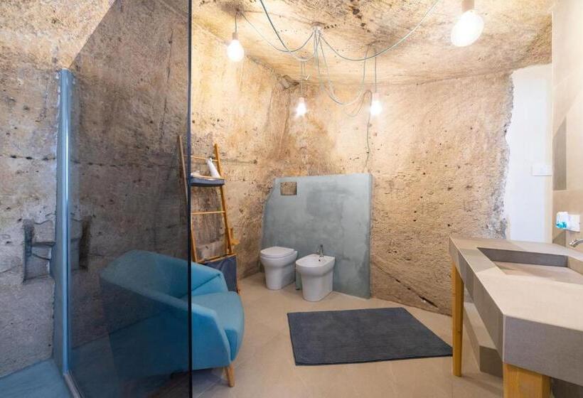 La Grotta Di Favignana