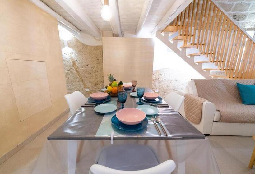 La Grotta Di Favignana