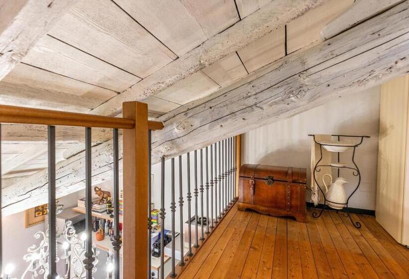 Lobram Castle Apartment Near Lazise