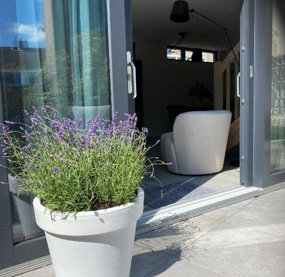 Luxe Vakantiewoning In Domburg, Vaandragerstraat