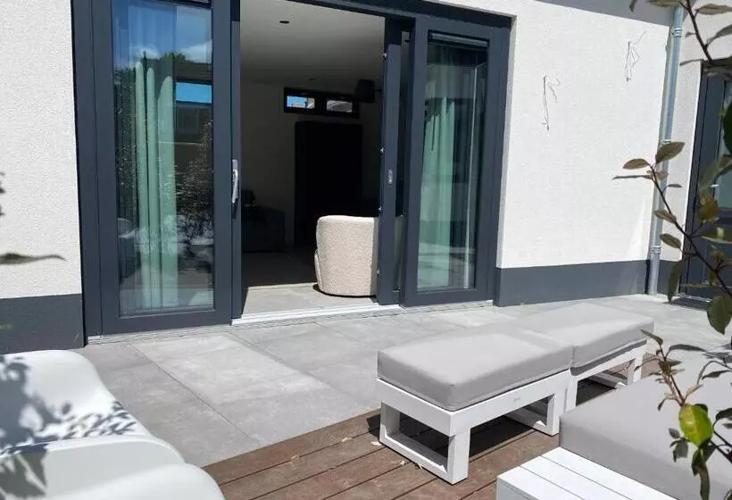 Luxe Vakantiewoning In Domburg, Vaandragerstraat