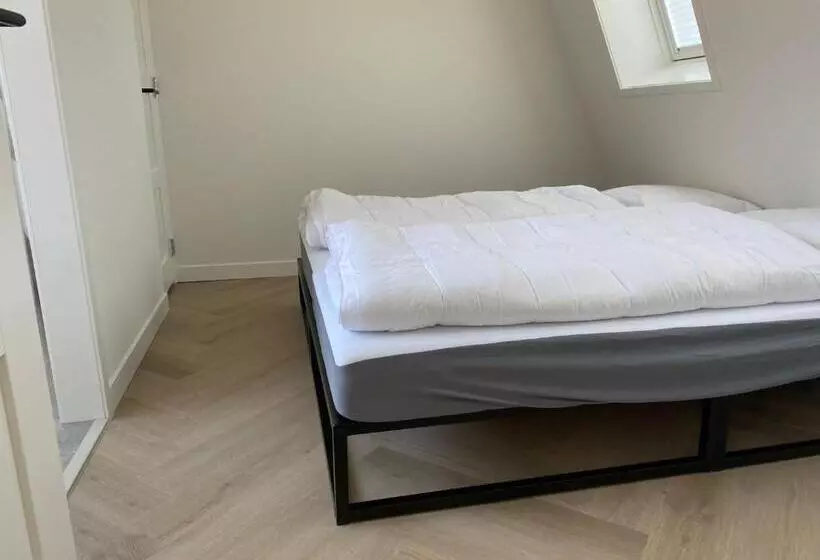 Luxe Vakantiewoning In Domburg, Vaandragerstraat