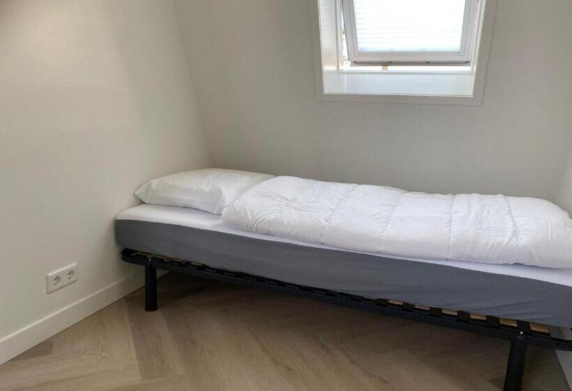 Luxe Vakantiewoning In Domburg, Vaandragerstraat