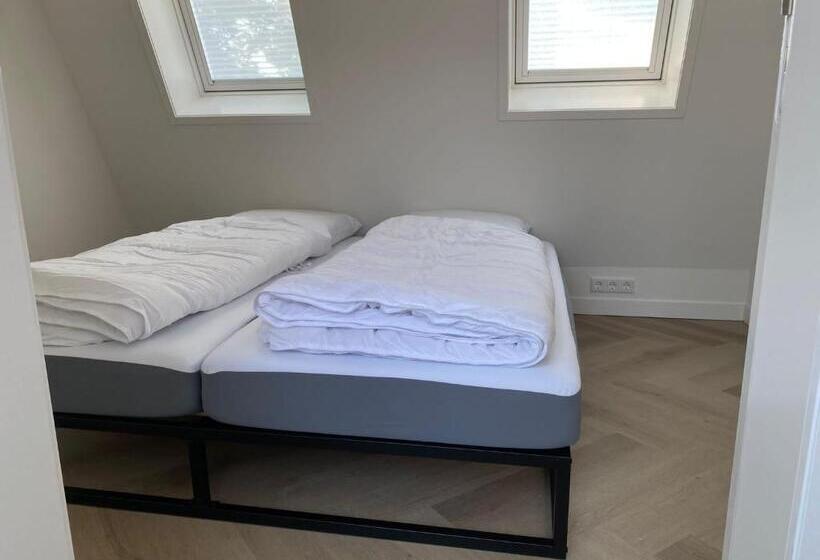 Luxe Vakantiewoning In Domburg, Vaandragerstraat