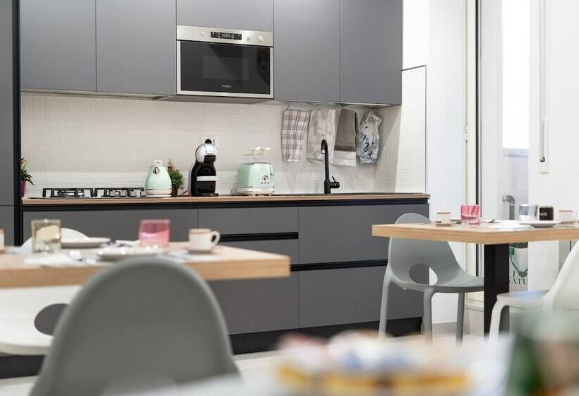 פנסיון L Isola Che C è