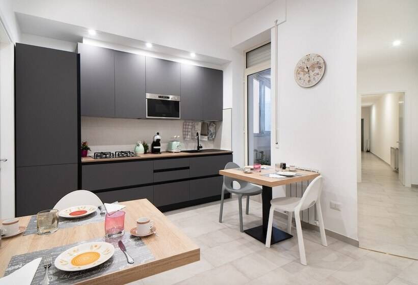 פנסיון L Isola Che C è