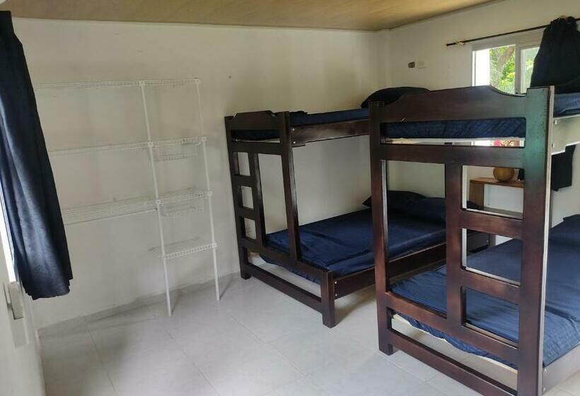 Pension Puerta Azúl Capurganá