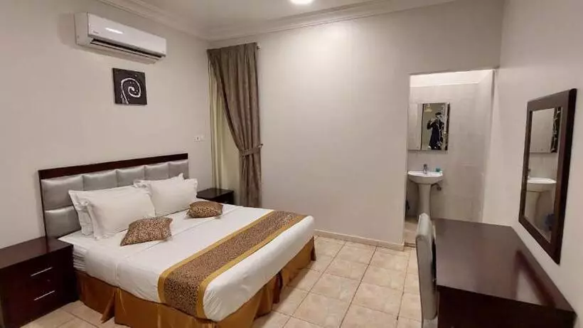 Hotelli ريف عسير للشقق المفروشة Reef Asir Furnished Apartments