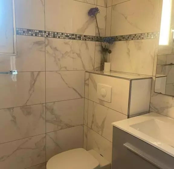 Hotelli Hôtel De La Jetée