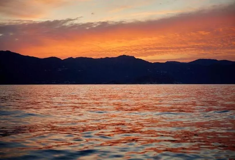 Hotelli Hôtel De La Jetée