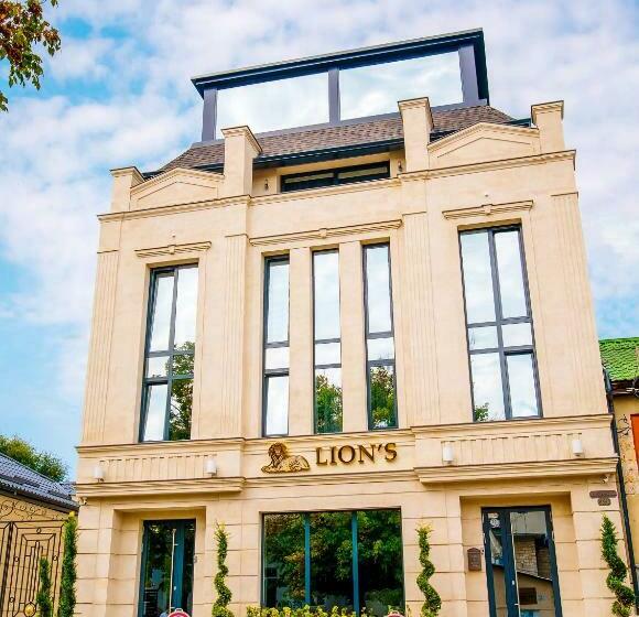هتل Lion S