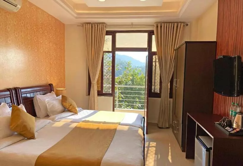 Hotel Nirvana Palace Rishikesh