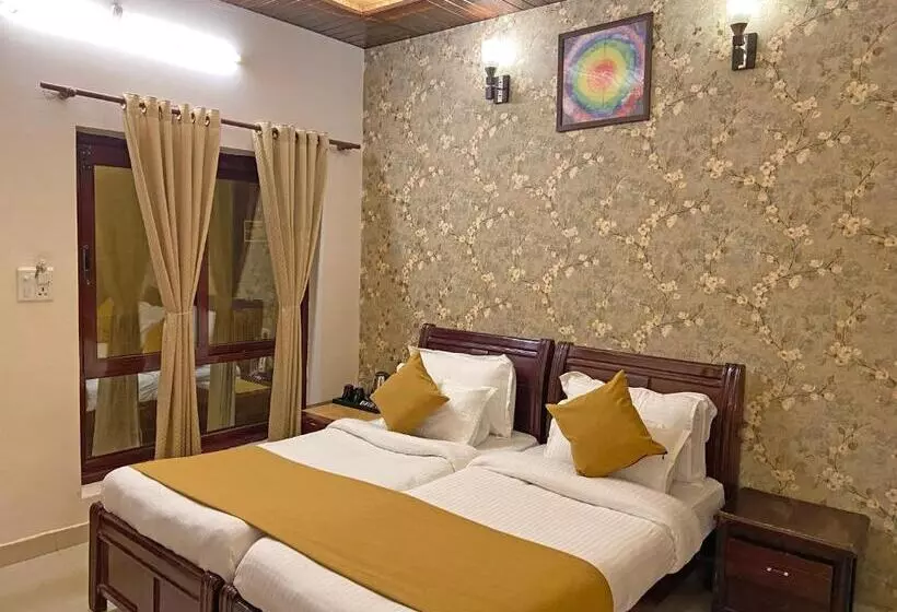 Hotel Nirvana Palace Rishikesh