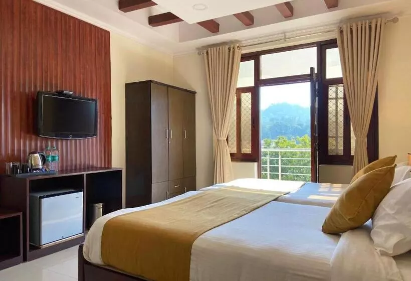 Hotel Nirvana Palace Rishikesh