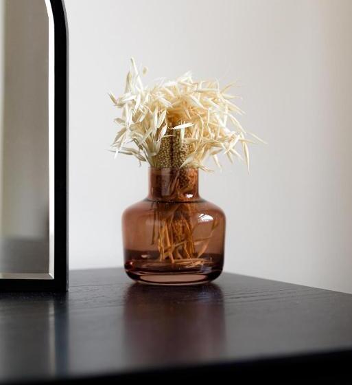 Most Central Luxury Grade 2 Listed Apartment Overlooking Shrewsbury Square Free Parking