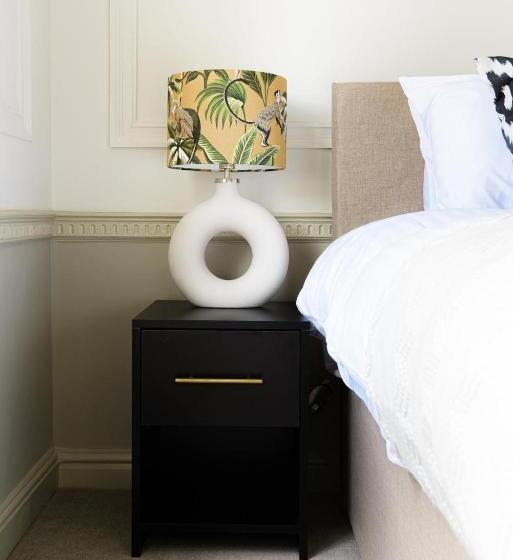 Most Central Luxury Grade 2 Listed Apartment Overlooking Shrewsbury Square Free Parking