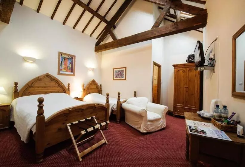 Majatalo Church Farm Lodge