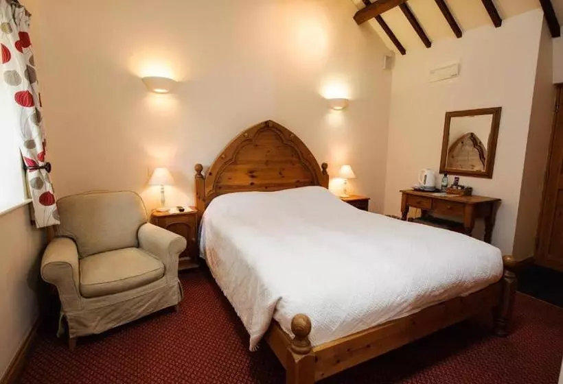 Majatalo Church Farm Lodge