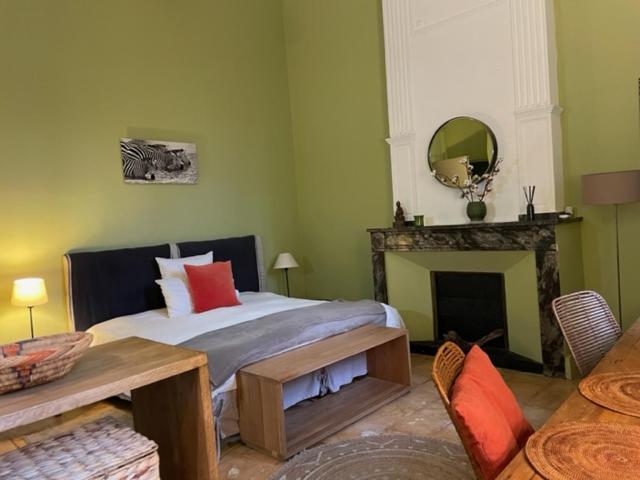 Peyrou, Studio La Merci, 3 étoiles