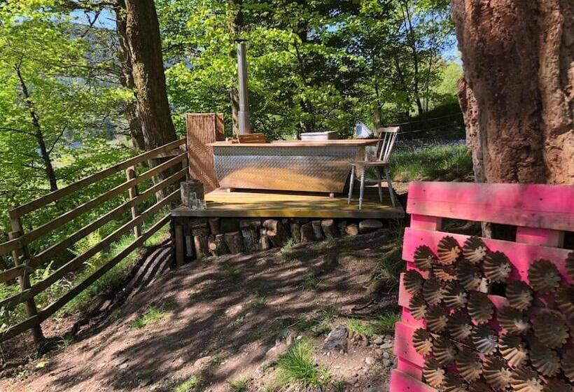 The Loveshack Lodge Balquhidder