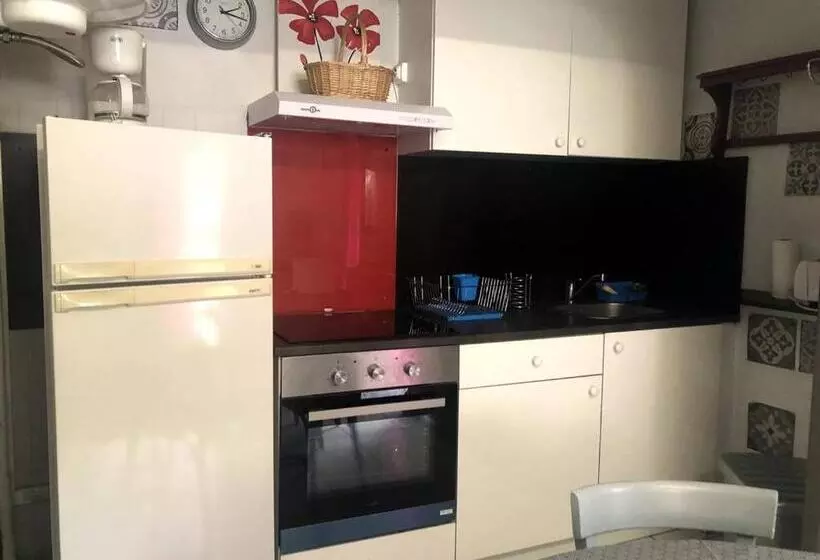 T2 Meublé Prats De Mollo   Fr 1 659 59