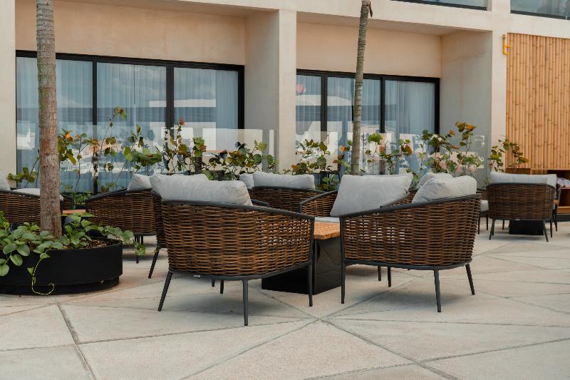 Hive Cancun By G Hotels