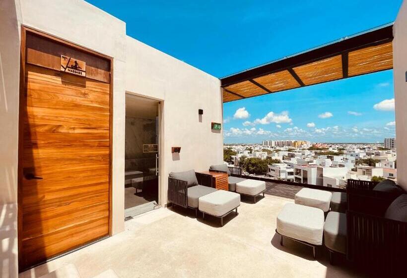 Hive Cancun By G Hotels