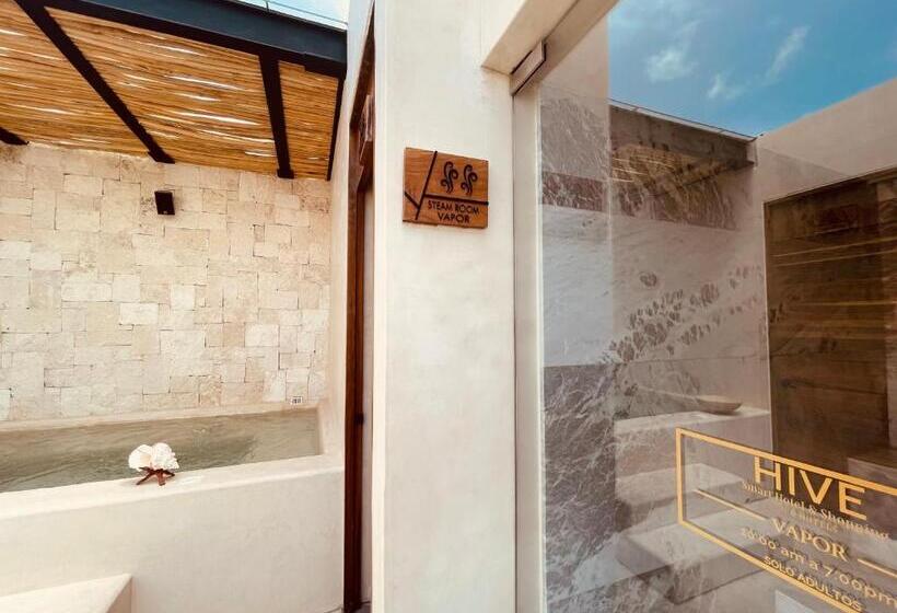 Hive Cancun By G Hotels