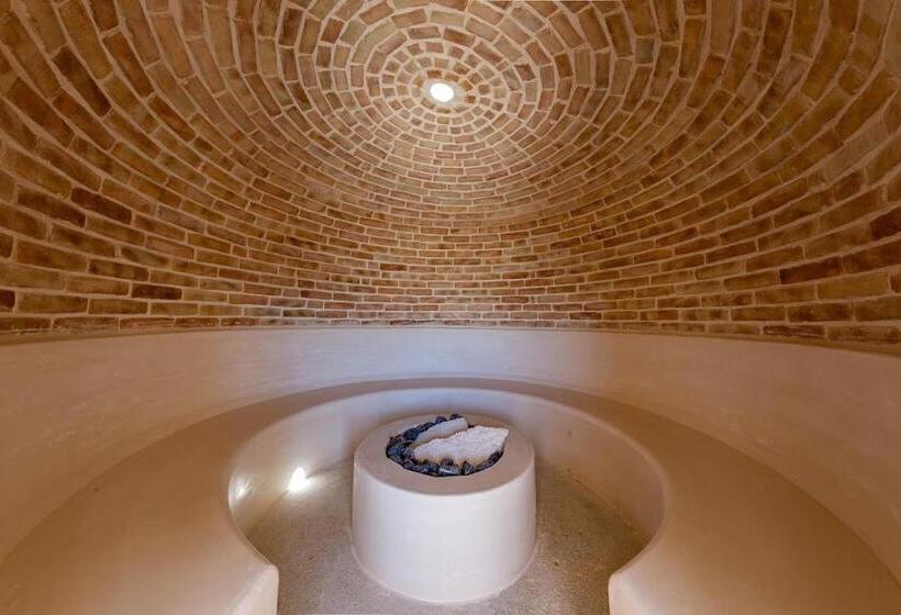 Hive Cancun By G Hotels